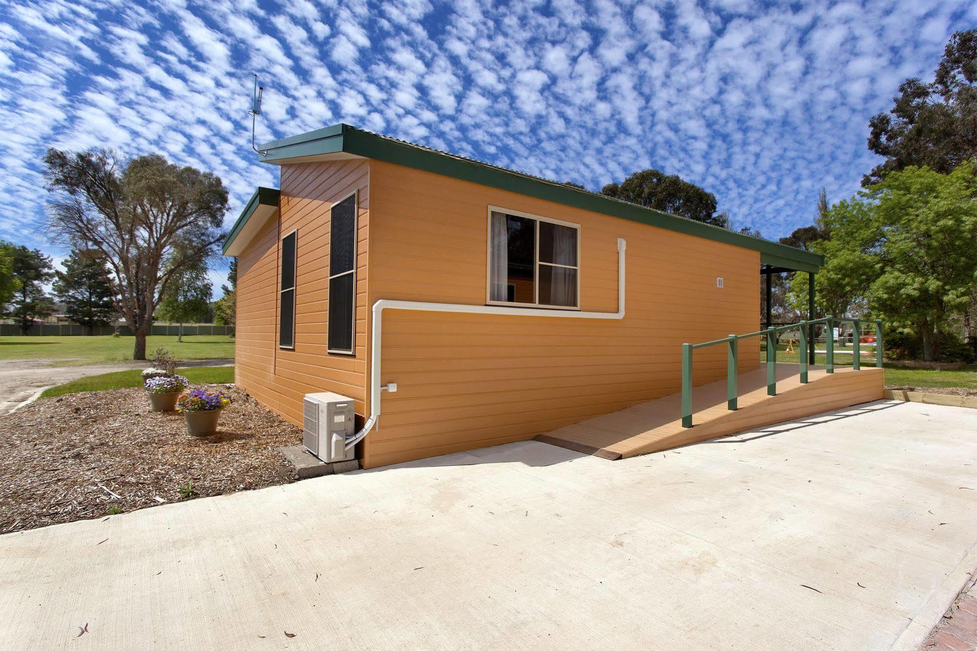 Armidale Tourist Park Hotel Екстериор снимка